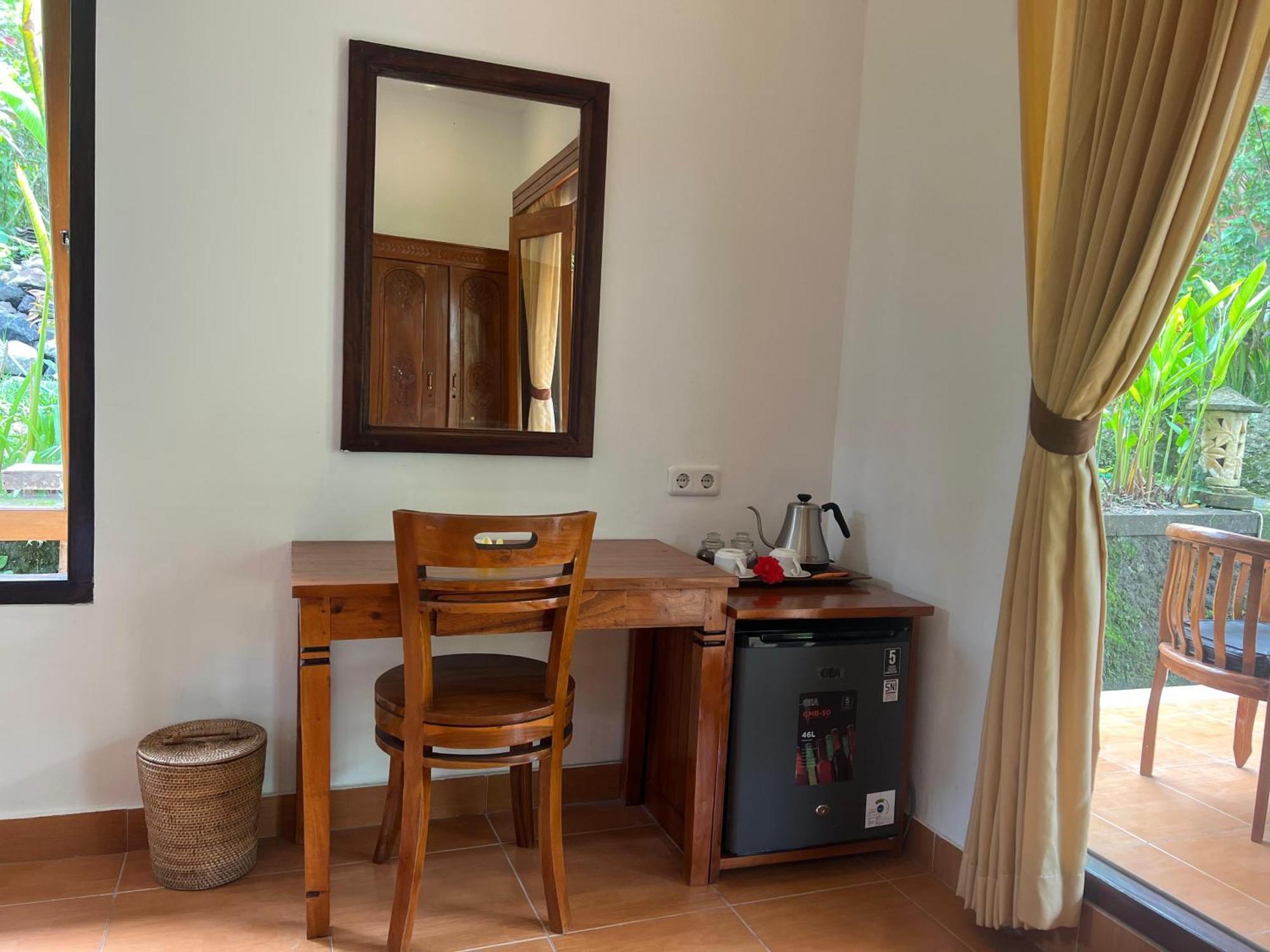 Giri Carik Hotel Sidemen Szoba fotó